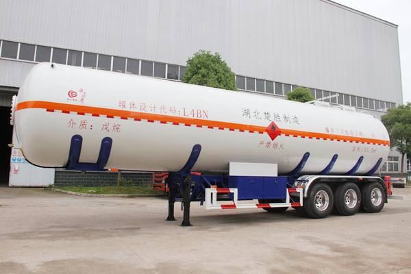 k8凯发体育app下载牌53.5m³易燃液體罐式運輸半掛車（戊烷）