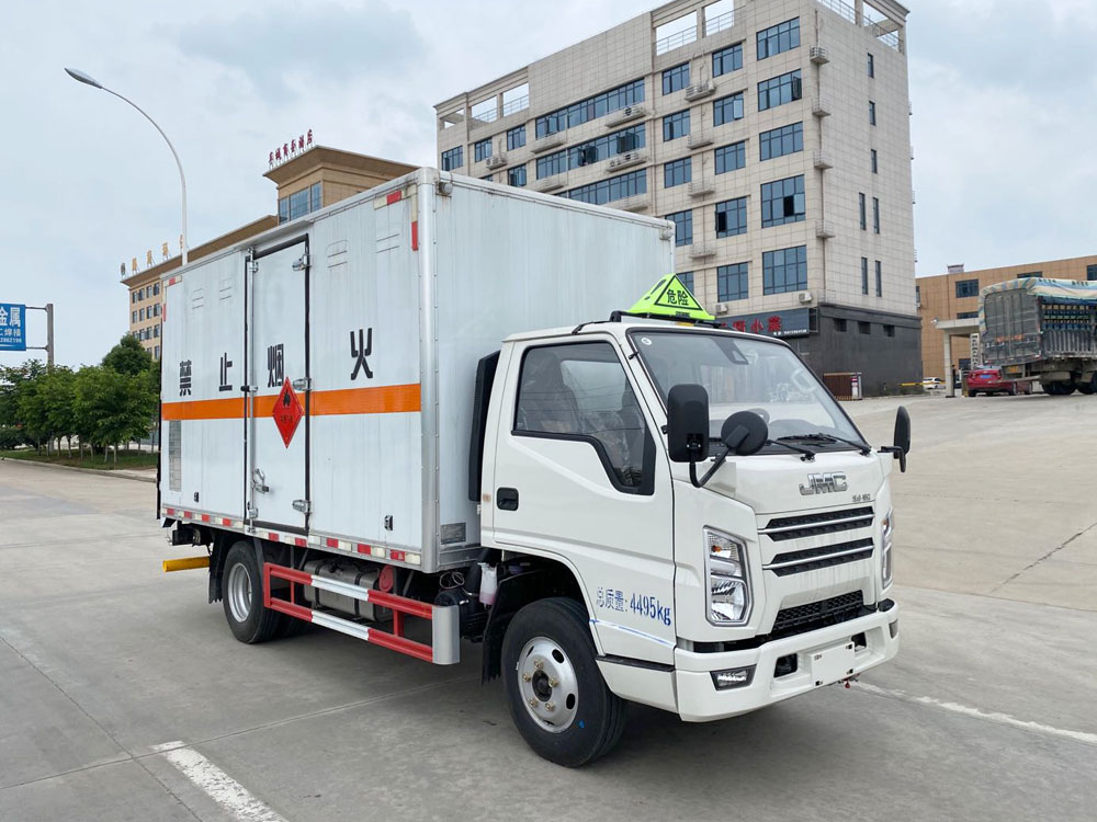 k8凯发体育app下载牌CSC5040XRQJ6型易燃氣體廂式運輸車
