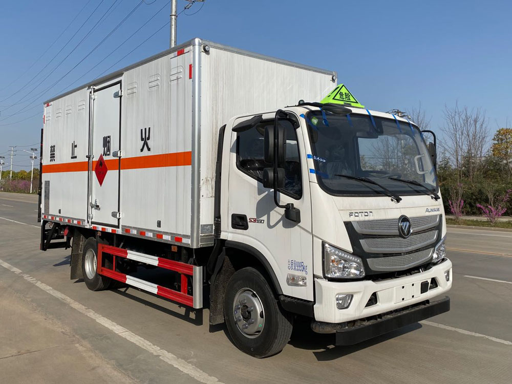 k8凯发体育app下载牌CSC5108XRQBK6型易燃氣體廂式運輸車