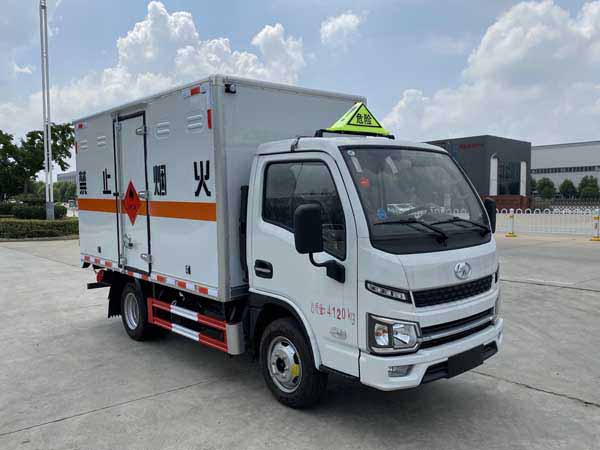 k8凯发体育app下载牌CSC5043XRQSH6型易燃氣體廂式運輸車