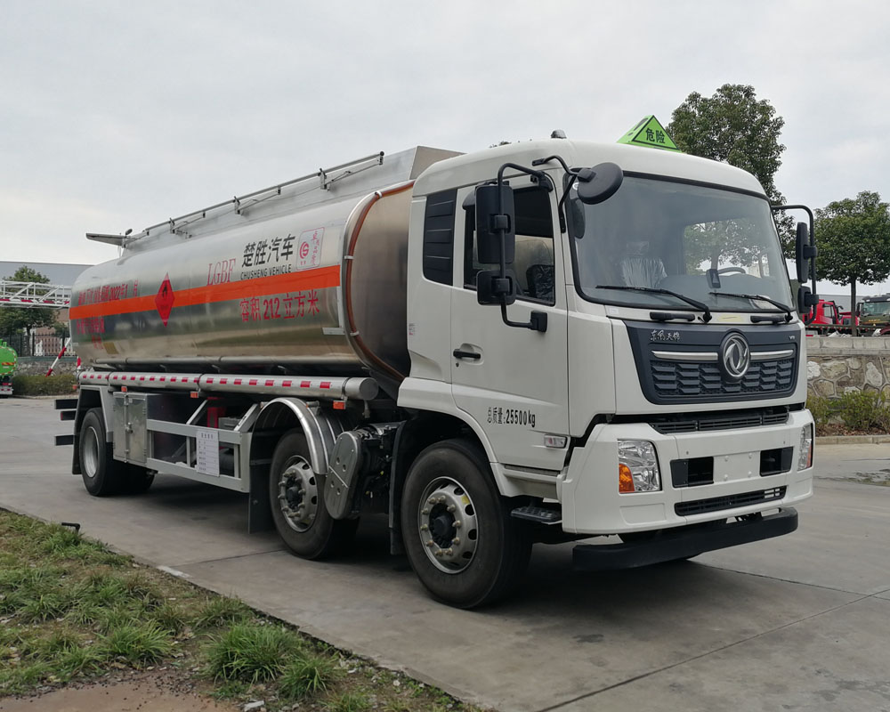 k8凯发体育app下载牌CSC5262GYYLD6A型鋁合金運油車