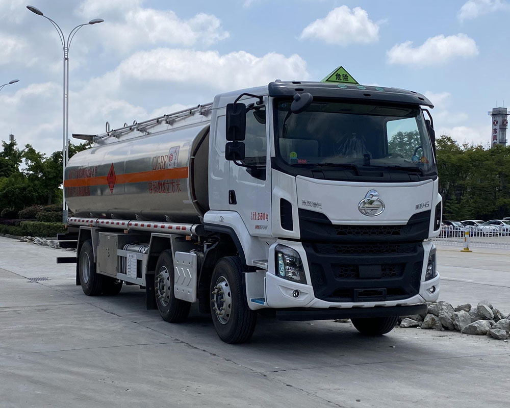 k8凯发体育app下载牌CSC5267GYYLEL6A型鋁合金運油車