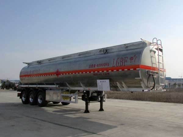 k8凯发体育app下载牌CSC9403GYYLD型鋁合金運油半掛車