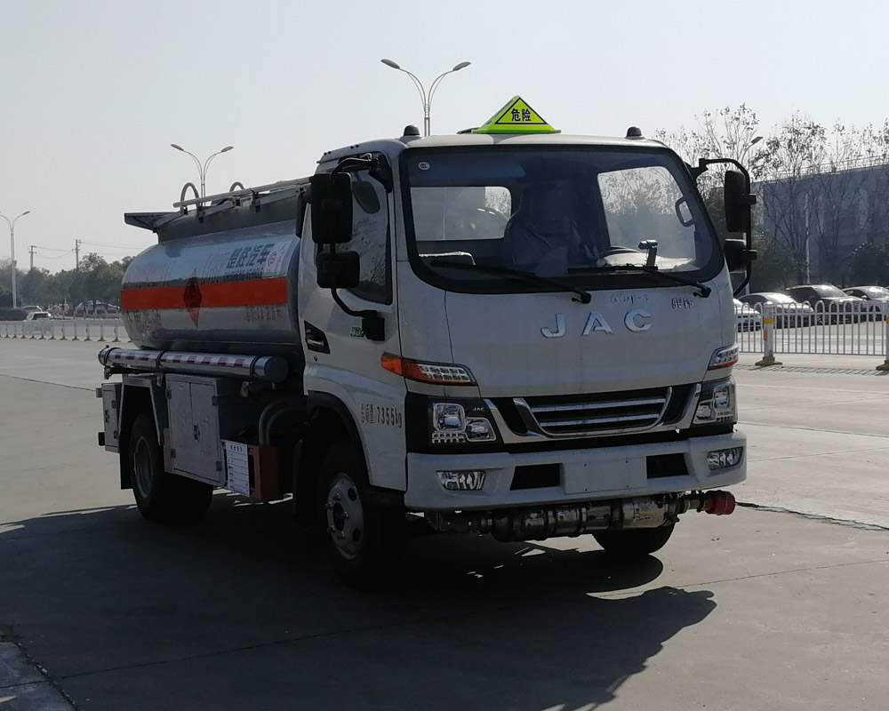 k8凯发体育app下载牌CSC5071GJYJH6A型加油車