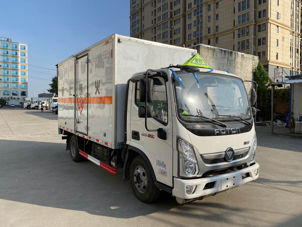 k8凯发体育app下载牌CSC5048XRYB6型易燃液體廂式運輸車