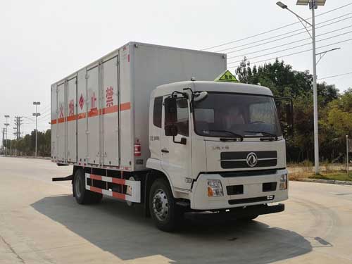 k8凯发体育app下载牌CSC5180XRYD6型易燃液體廂式運輸車