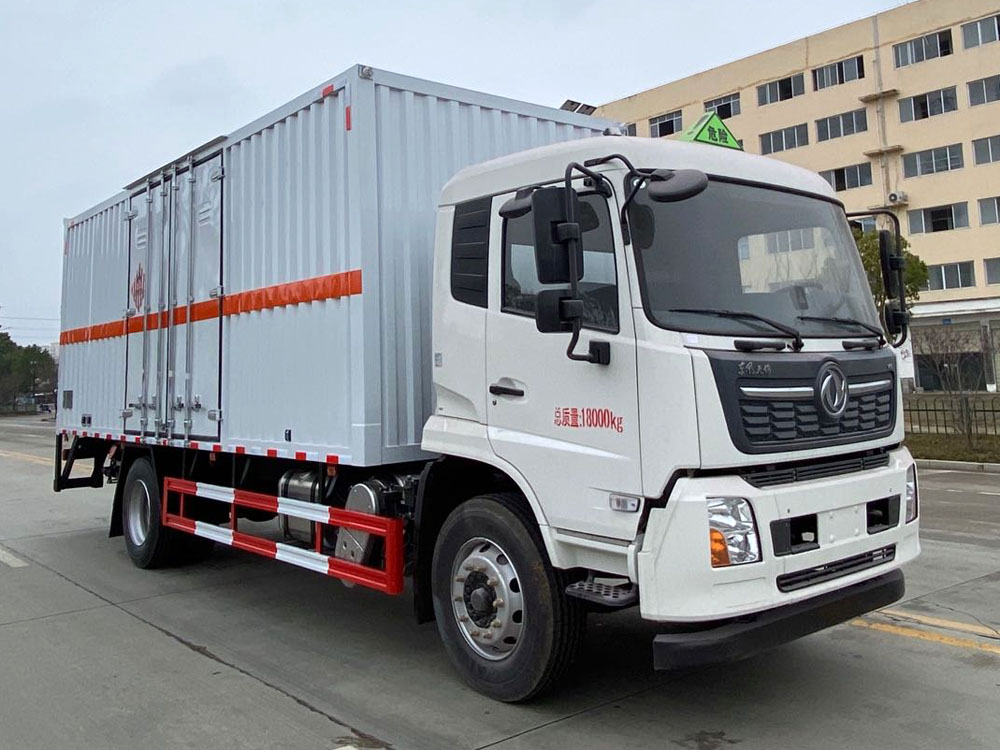 k8凯发体育app下载牌CSC5181XRGD6型易燃固體廂式運輸車