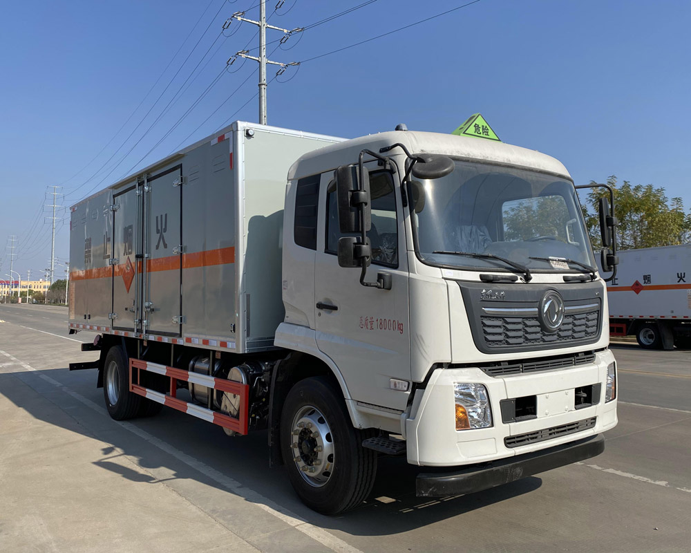 k8凯发体育app下载牌CSC5181XRYD6型易燃液體廂式運輸車