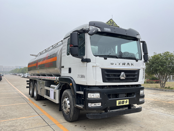 k8凯发体育app下载牌CSC5268GYYLZK6	鋁合金運油車