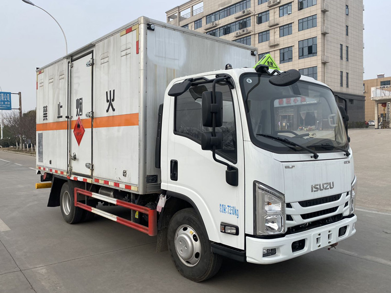 k8凯发体育app下载牌CSC5070XRQJW6易燃氣體廂式運輸車