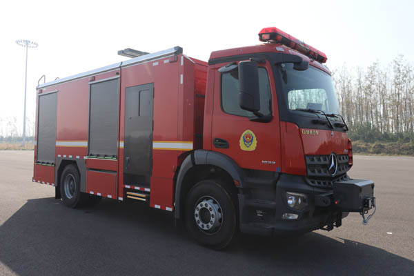 k8凯发体育app下载牌CSC5180GXFAP50壓縮空氣泡沫消防車