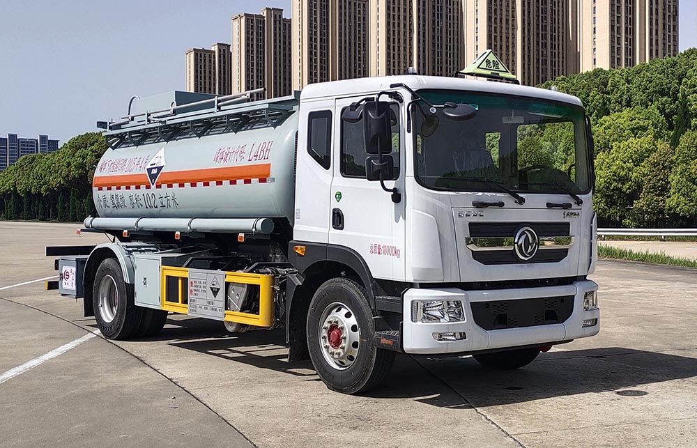k8凯发体育app下载牌CSC5181GFWEQ6CY腐蝕性物品罐式運輸車