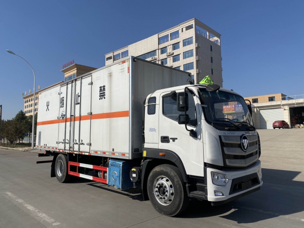 k8凯发体育app下载牌CSC5180XFWB6腐蝕性物品廂式運輸車